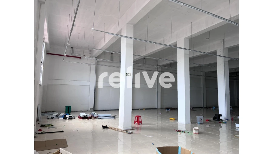 Armazém para Venda em Póvoa de Santa Iria e Forte da Casa Foto 6