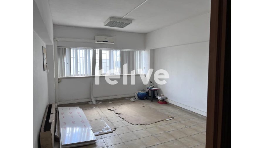 Armazém para Venda em Póvoa de Santa Iria e Forte da Casa Foto 19