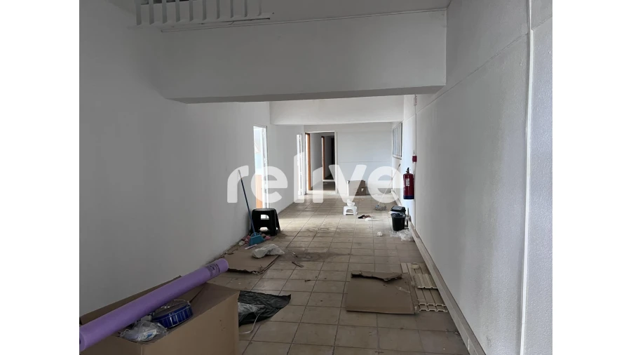 Armazém para Venda em Póvoa de Santa Iria e Forte da Casa Foto 17