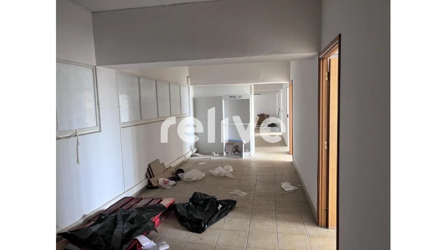 Armazém para Venda em Póvoa de Santa Iria e Forte da Casa Foto 21