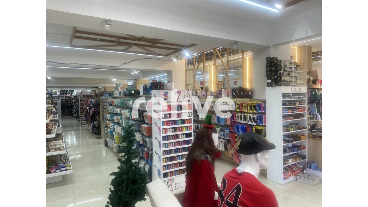 Armazém para Venda em Póvoa de Santa Iria e Forte da Casa Foto 3