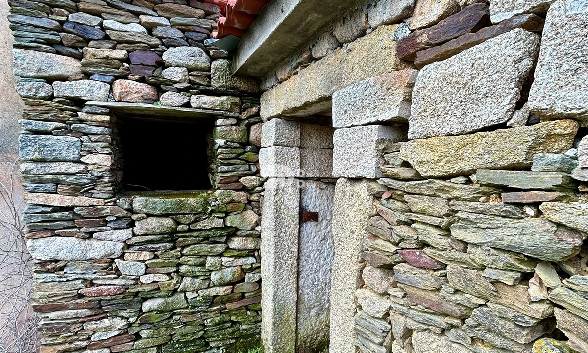 Moradia T3 para Venda em Barcos e Santa Leocádia Foto 9