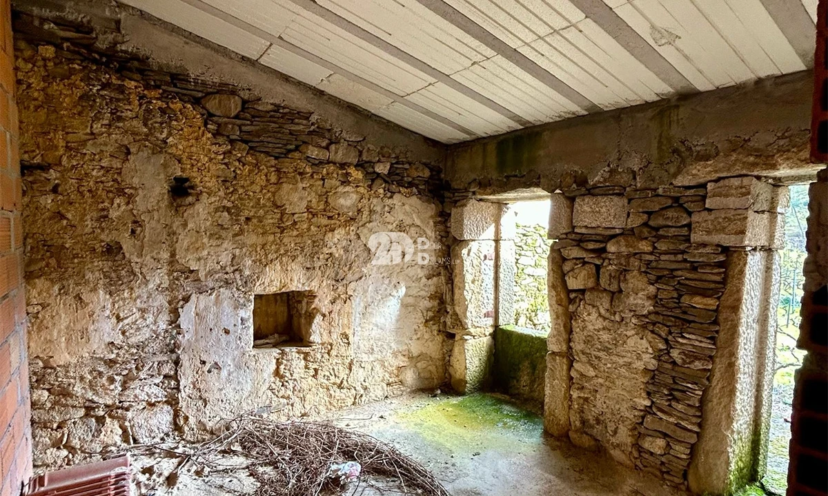 Moradia T3 para Venda em Barcos e Santa Leocádia Foto 5