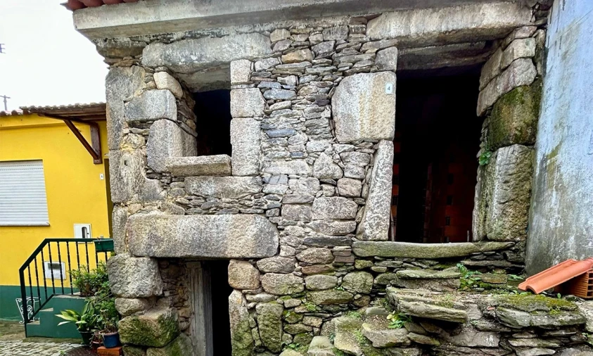 Moradia T3 para Venda em Barcos e Santa Leocádia Foto 1