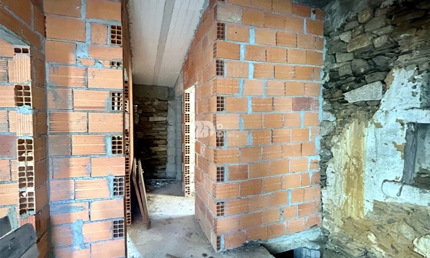 Moradia T3 para Venda em Barcos e Santa Leocádia Foto 7