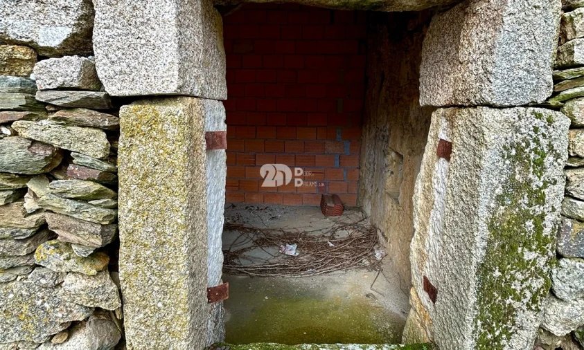 Moradia T3 para Venda em Barcos e Santa Leocádia Foto 11