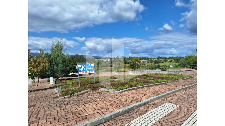 Terreno para Venda em Molelos Foto 2