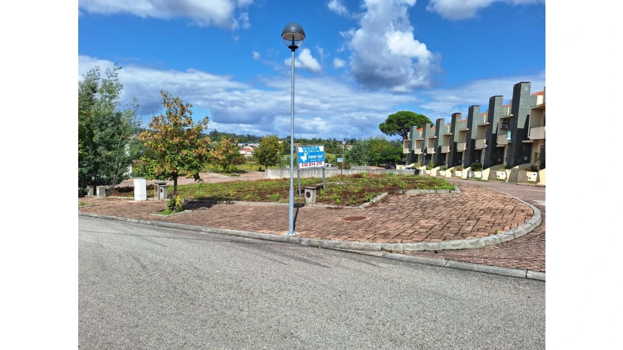 Terreno para Venda em Molelos Foto 3