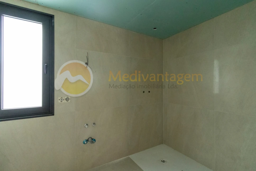 Moradia T3 para Venda em Vila Verde e Barbudo Foto 19