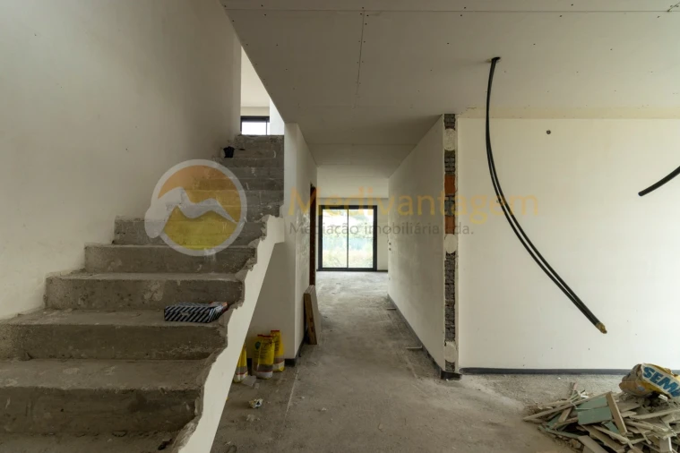 Moradia T3 para Venda em Vila Verde e Barbudo Foto 4