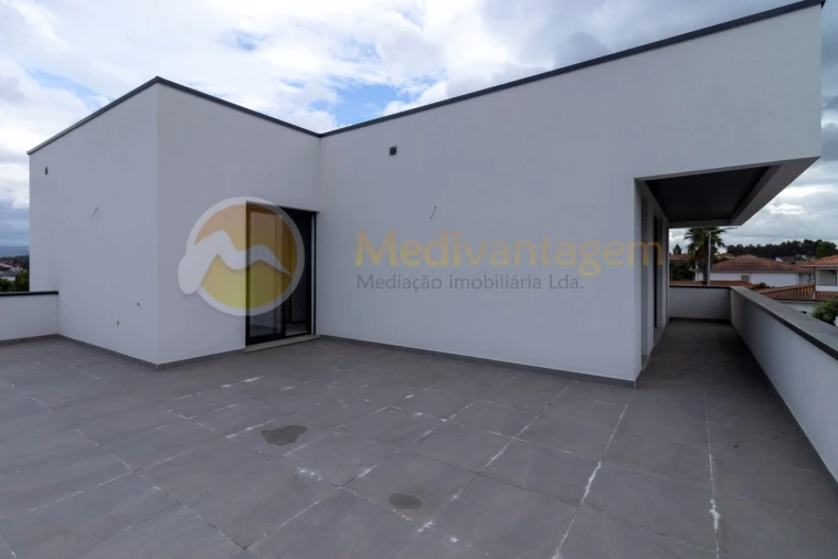 Moradia T3 para Venda em Vila Verde e Barbudo Foto 13