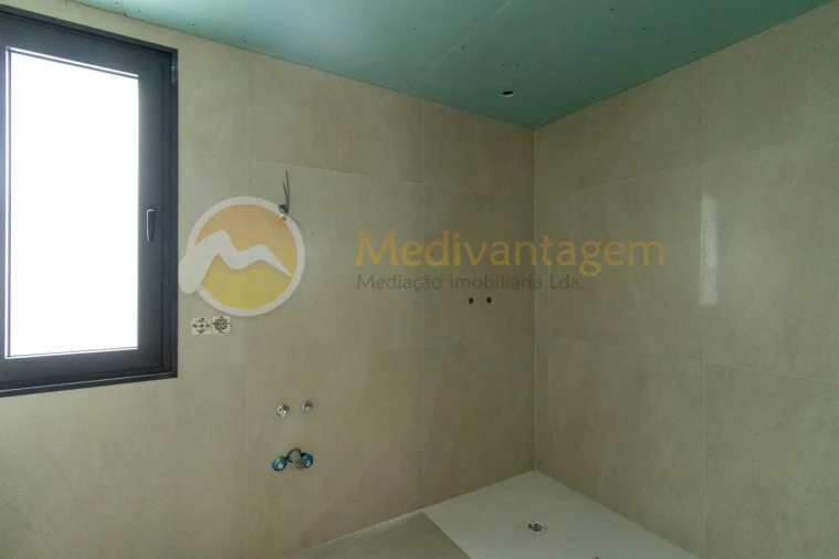 Moradia T3 para Venda em Vila Verde e Barbudo Foto 19