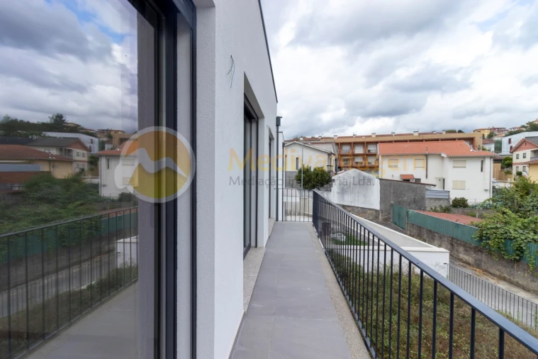 Moradia T3 para Venda em Vila Verde e Barbudo Foto 23