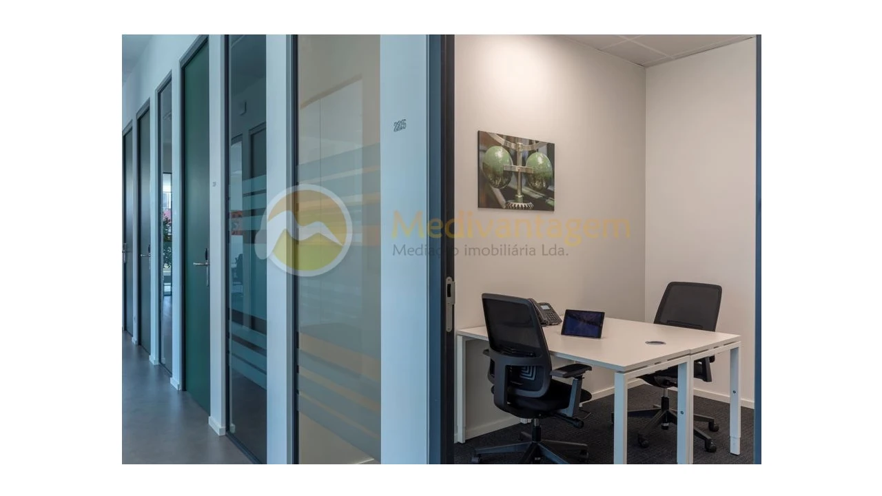 Escritório para Arrendamento em Braga (São José de São Lázaro e São João do Souto) Foto 4