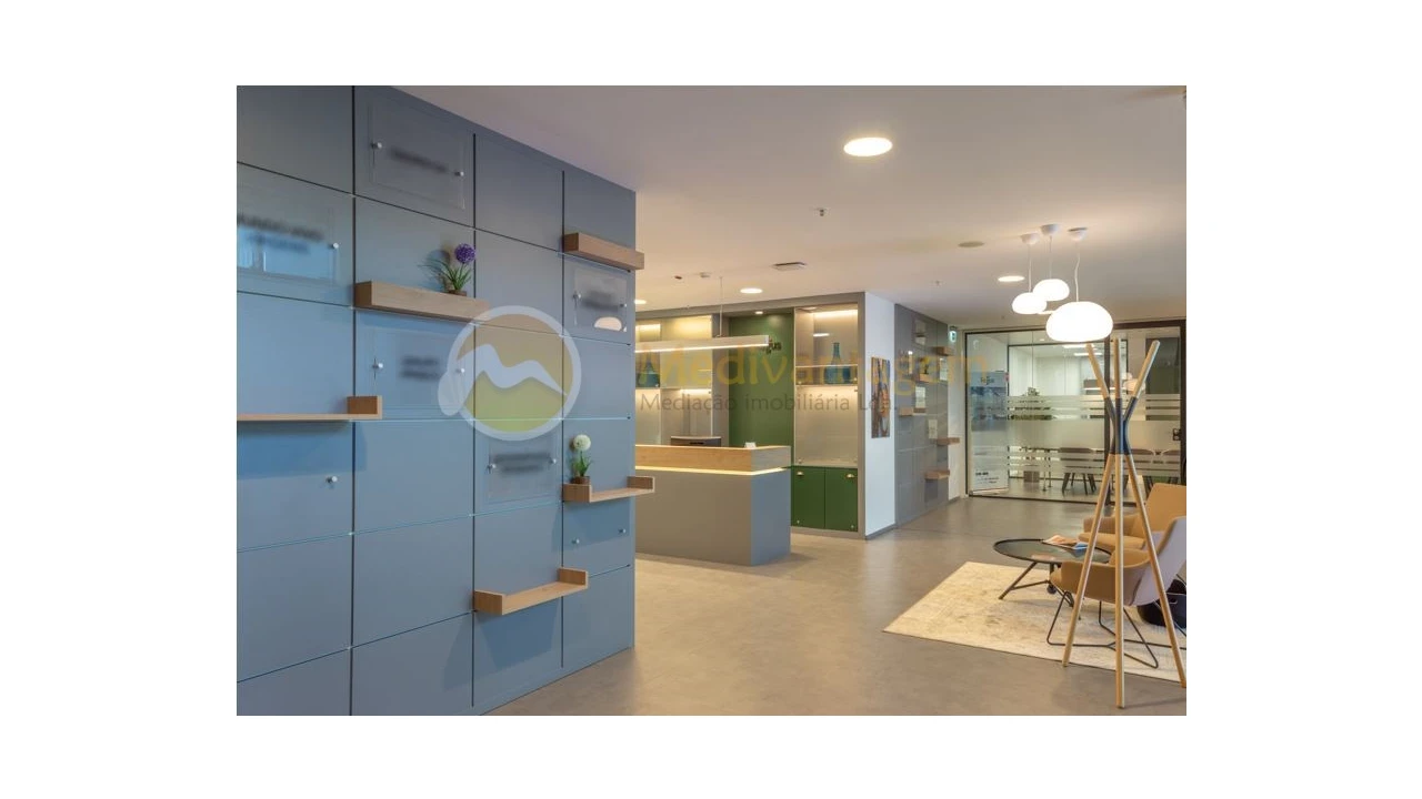 Escritório para Arrendamento em Braga (São José de São Lázaro e São João do Souto) Foto 6