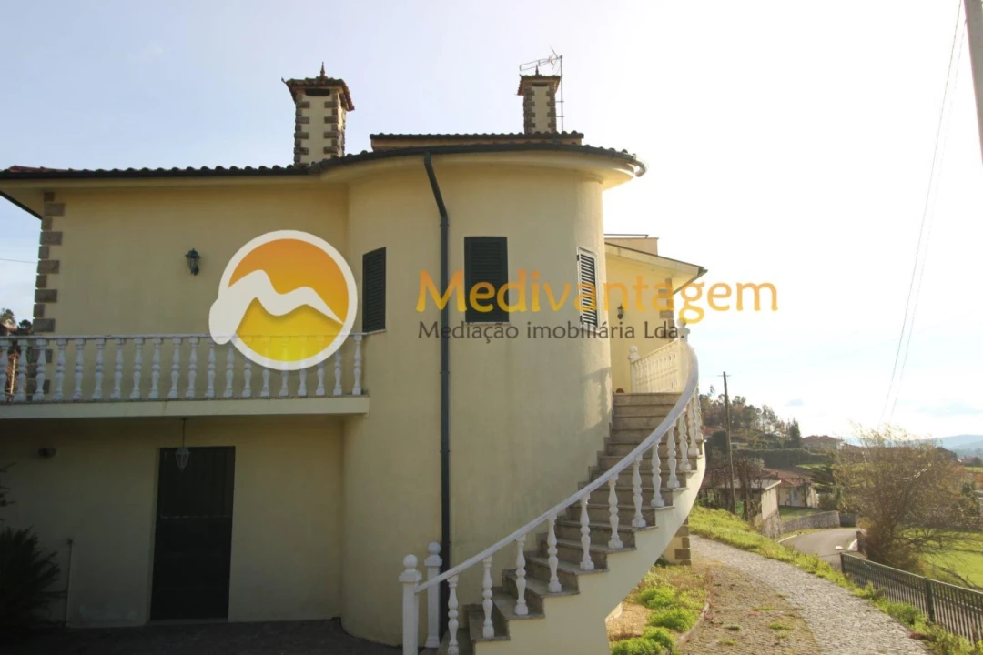 Moradia T3 para Venda em Sande, Vilarinho, Barros e Gomide Foto 1