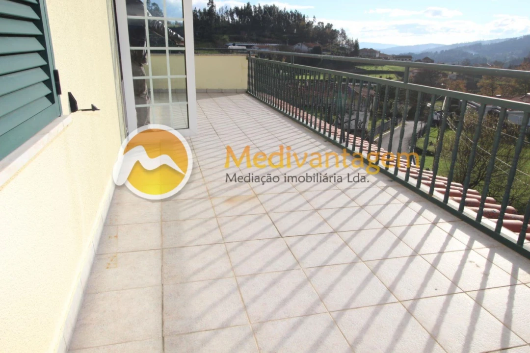 Moradia T3 para Venda em Sande, Vilarinho, Barros e Gomide Foto 11