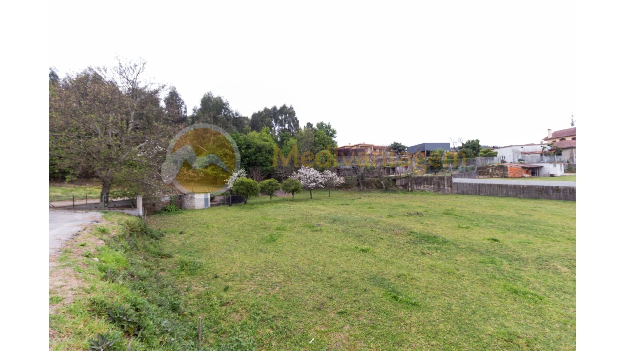 Terreno para Venda em Escariz (São Mamede) e Escariz (São Martinho) Foto 2
