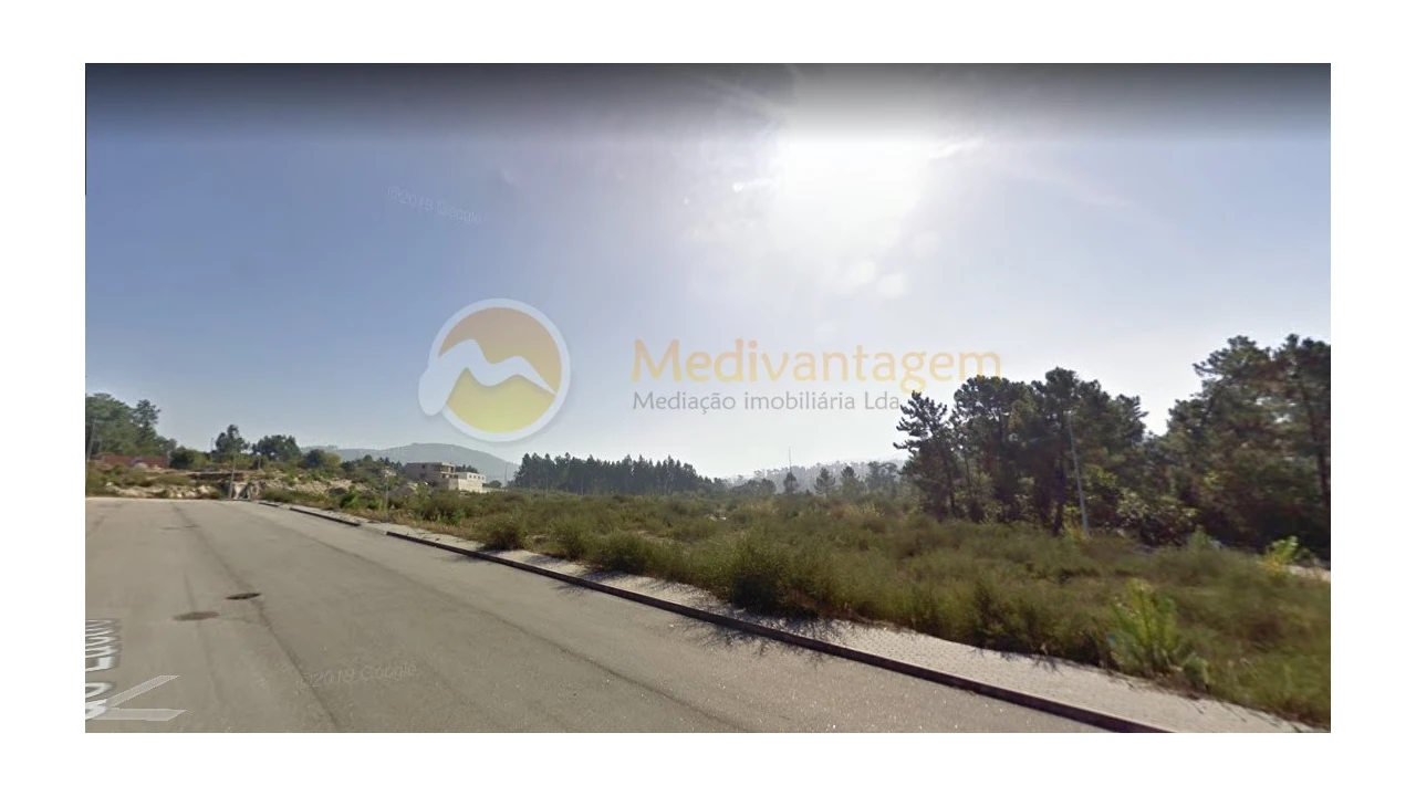 Terreno para Venda em Monsul Foto 1