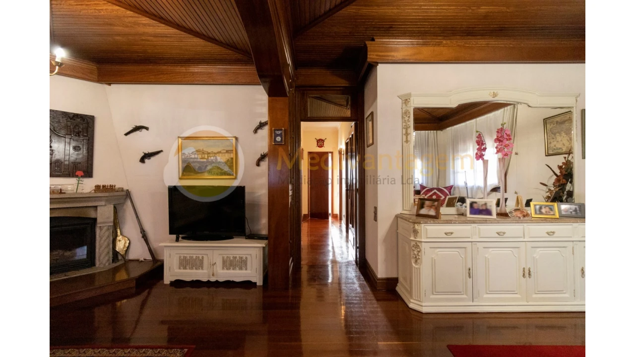 Moradia T5 para Venda em Santa Comba Foto 4