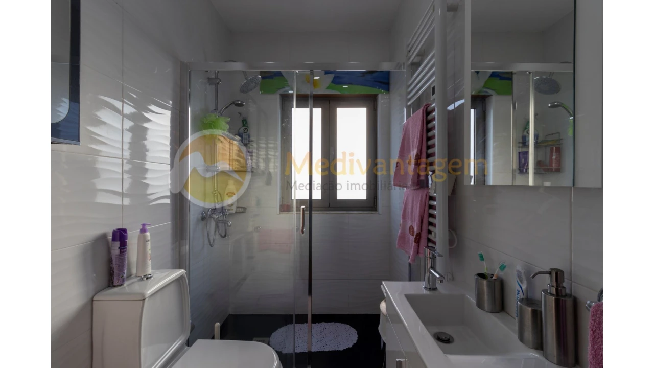 Moradia T5 para Venda em Santa Comba Foto 11