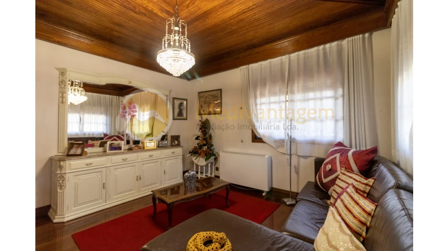 Moradia T5 para Venda em Santa Comba Foto 3