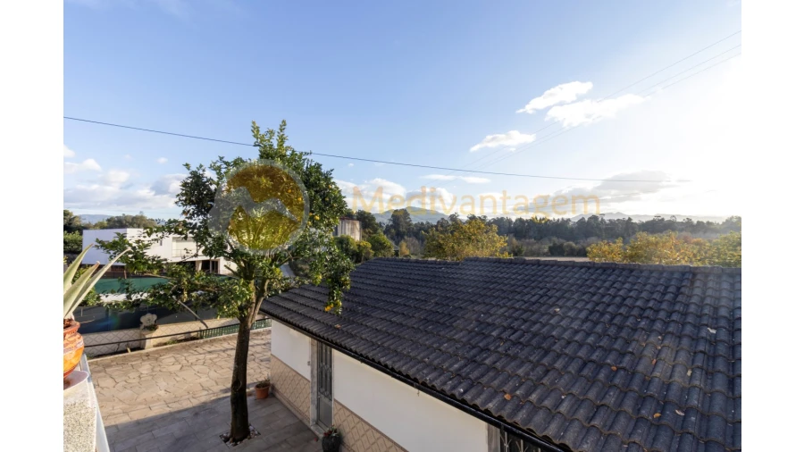 Moradia T5 para Venda em Santa Comba Foto 8