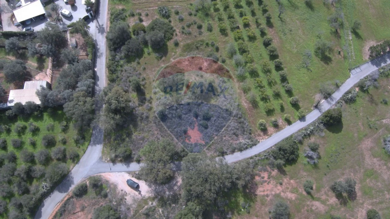 Terreno P/ Prédio para Venda em Albufeira e Olhos de Água Foto 4