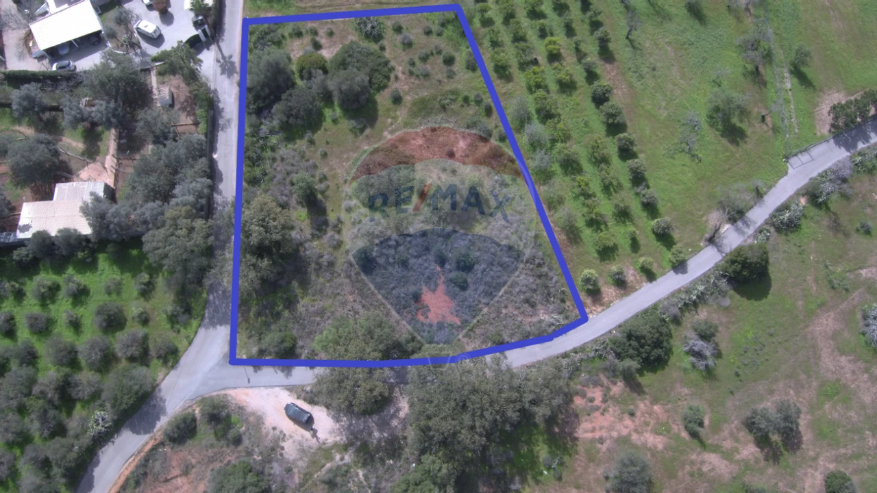 Terreno P/ Prédio para Venda em Albufeira e Olhos de Água Foto 6