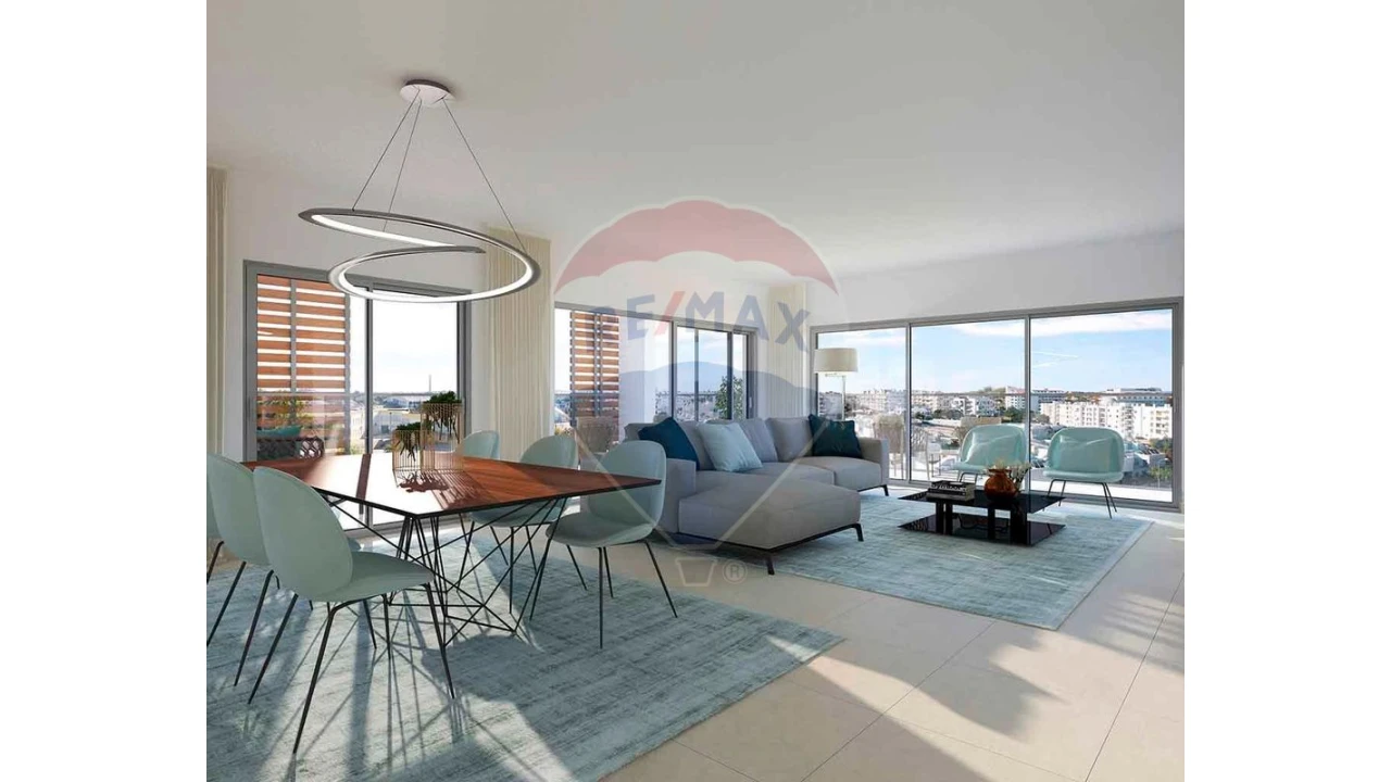 Apartamento T3 para Venda em Albufeira e Olhos de Água Foto 1