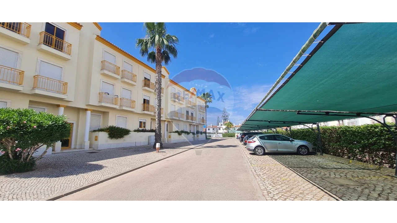 Apartamento T4 para Venda em Quarteira Foto 9