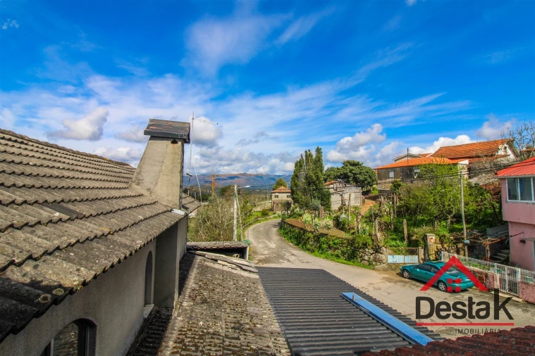 Moradia T2 para Venda em São Vicente de Lafões Foto 3