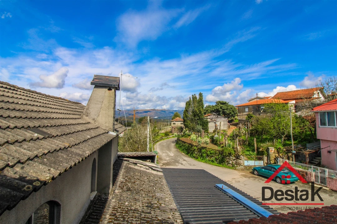 Moradia T2 para Venda em São Vicente de Lafões Foto 3
