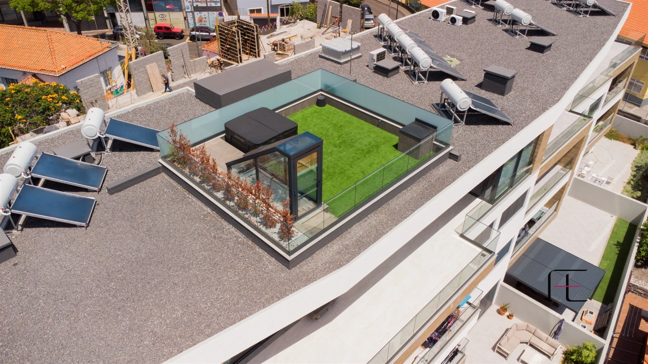 Apartamento T3 para Venda em Caniço Foto 3