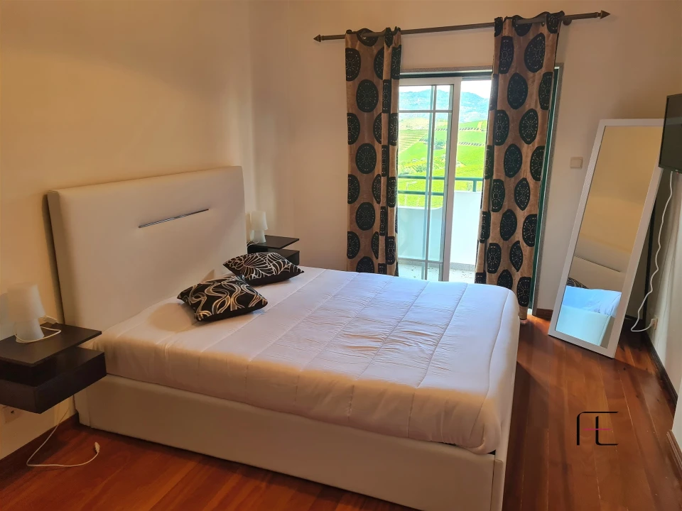 Moradia T3 para Venda em Nagozelo do Douro Foto 20