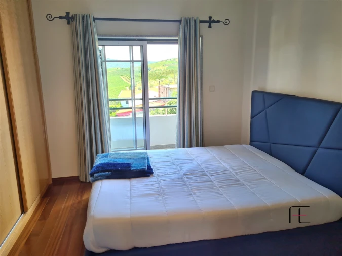 Moradia T3 para Venda em Nagozelo do Douro Foto 17