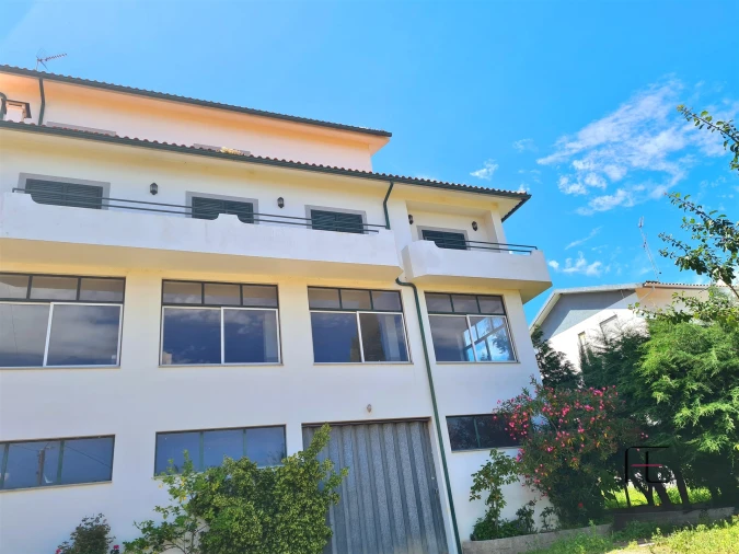 Moradia T3 para Venda em Nagozelo do Douro Foto 34