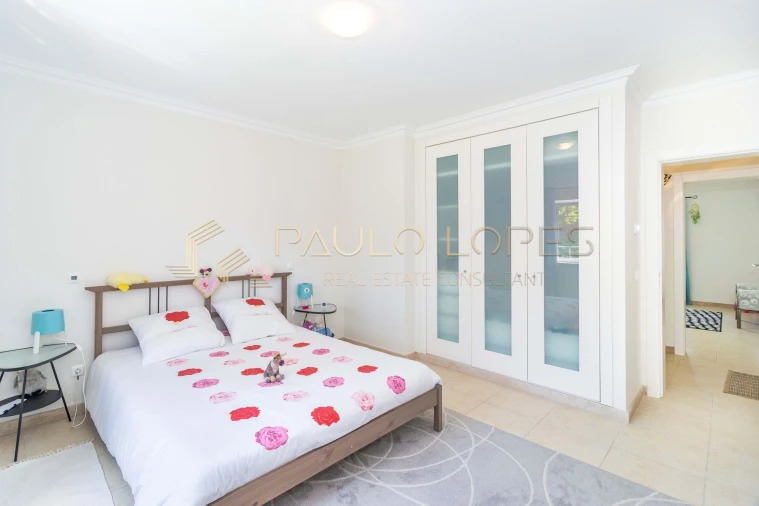 Moradia T6 para Venda em Vau Foto 30