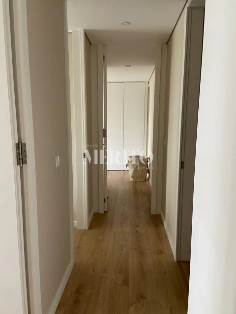 Apartamento T3 para Venda em Póvoa de Varzim, Beiriz e Argivai