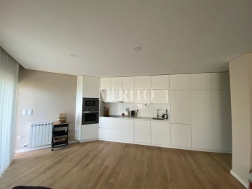 Apartamento T3 para Venda em Póvoa de Varzim, Beiriz e Argivai
