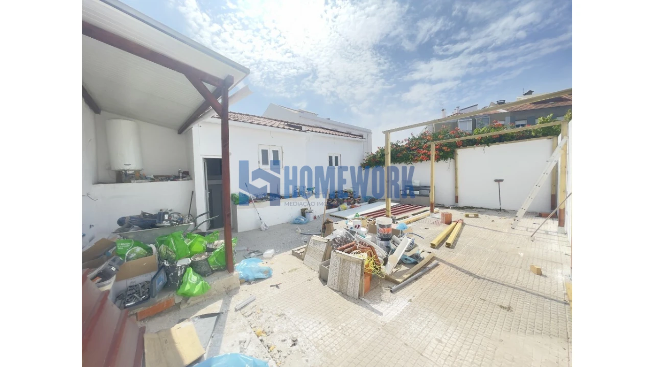 Moradia T9 para Venda em Ajuda Foto 2
