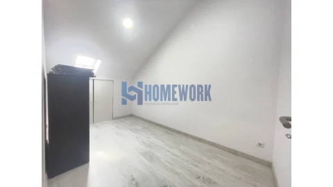 Moradia T9 para Venda em Ajuda