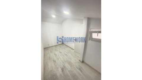 Moradia T9 para Venda em Ajuda