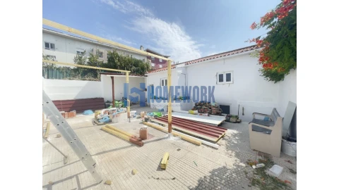 Moradia T9 para Venda em Ajuda