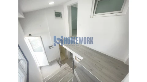 Moradia T9 para Venda em Ajuda