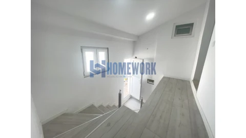 Moradia T9 para Venda em Ajuda