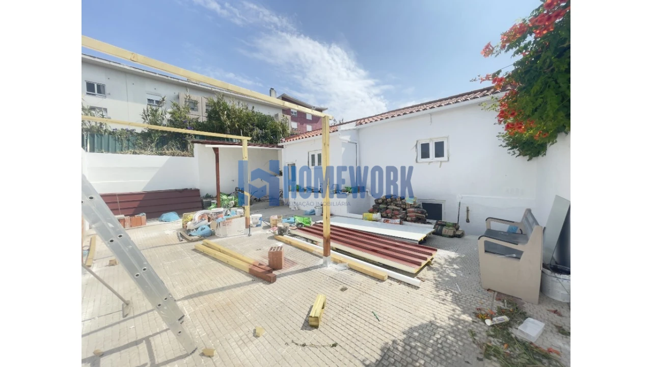 Moradia T9 para Venda em Ajuda Foto 3