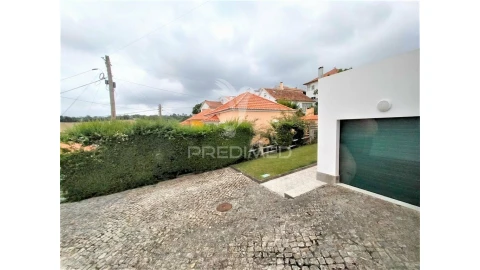 Moradia T3 para Venda em Mafra