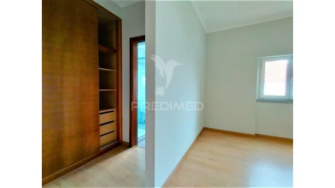 Moradia T3 para Venda em Mafra