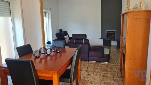 Moradia T5 para Venda em Nogueira, Meixedo e Vilar de Murteda